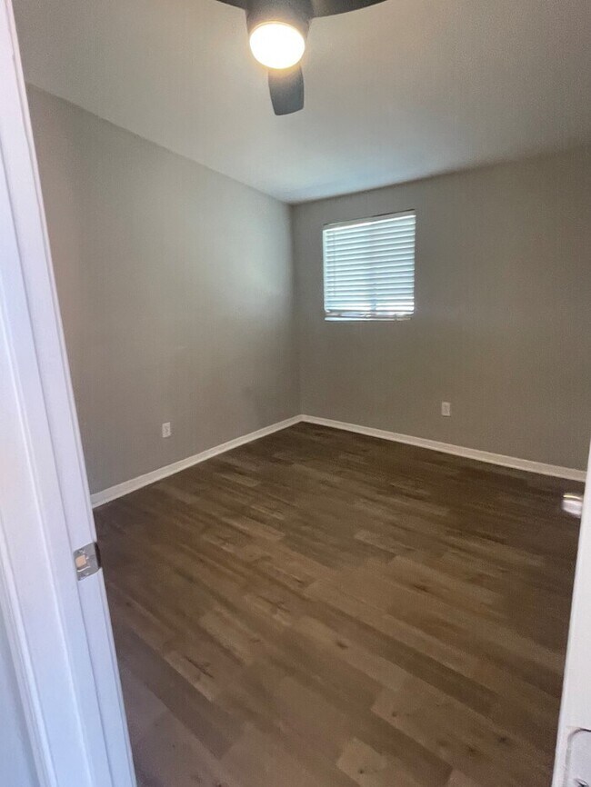 Building Photo - Great Home in Arcadia Light - Price Reduced