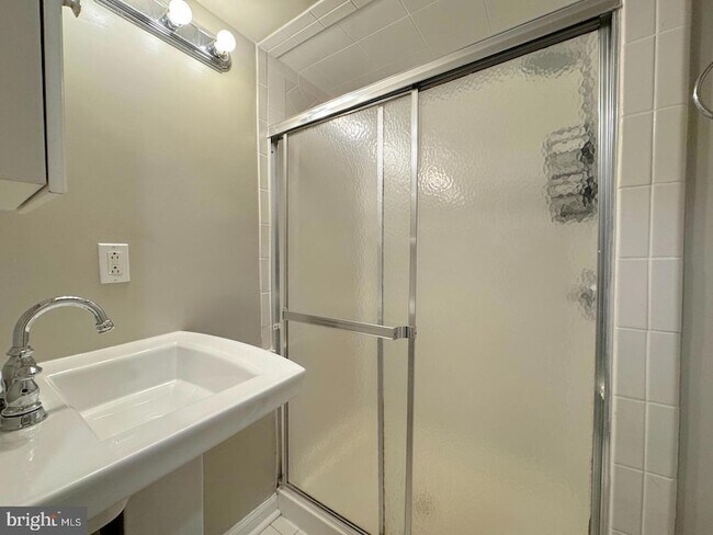 Building Photo - 2334 Antiqua Ct