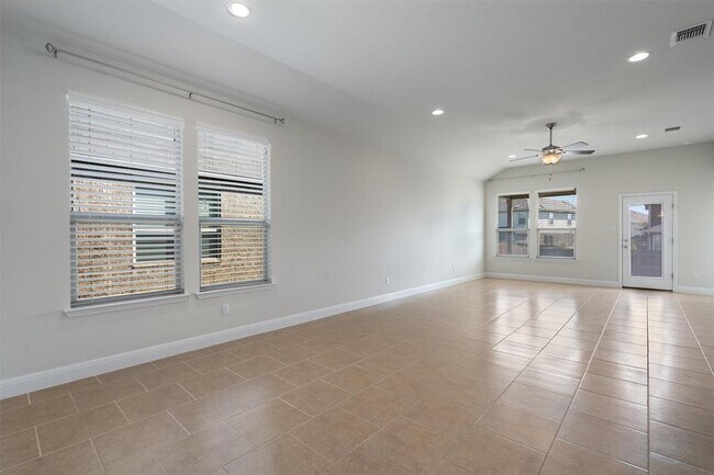 Building Photo - 209 Methodius Dr