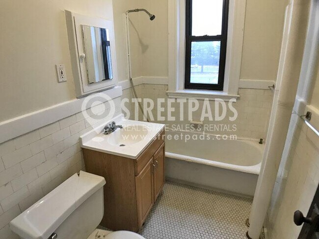 Building Photo - 1 bedroom in Malden MA 02148
