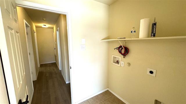 Building Photo - 817 Lark Dr