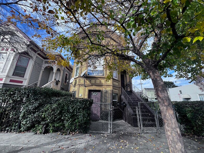 Building Photo - 731 Willow St