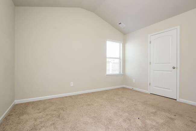 Building Photo - 216 Sleepy Way