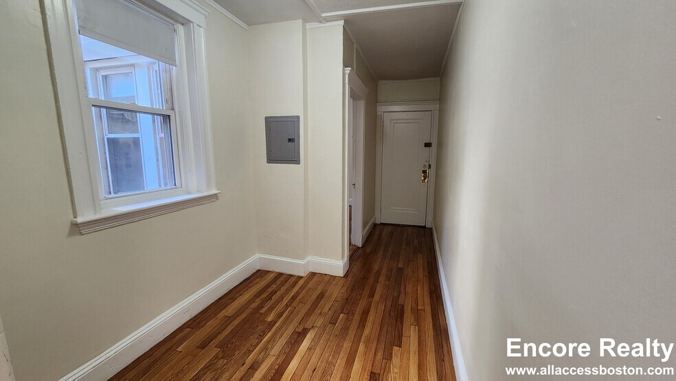 Building Photo - 1179 Boylston St