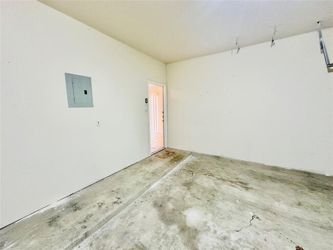 Building Photo - 16216 Castletroy Dr
