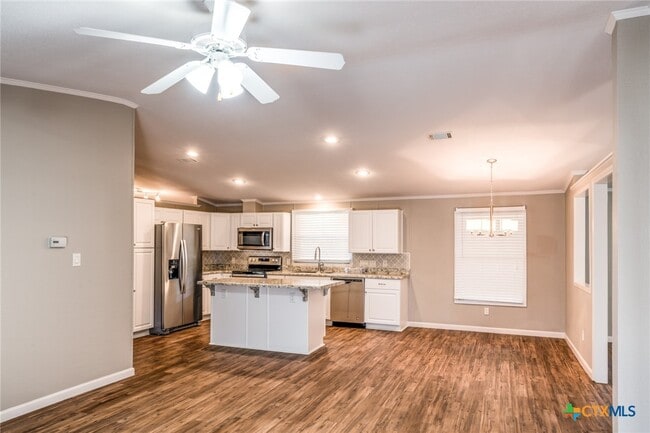 Building Photo - 950 Rebecca Springs Rd