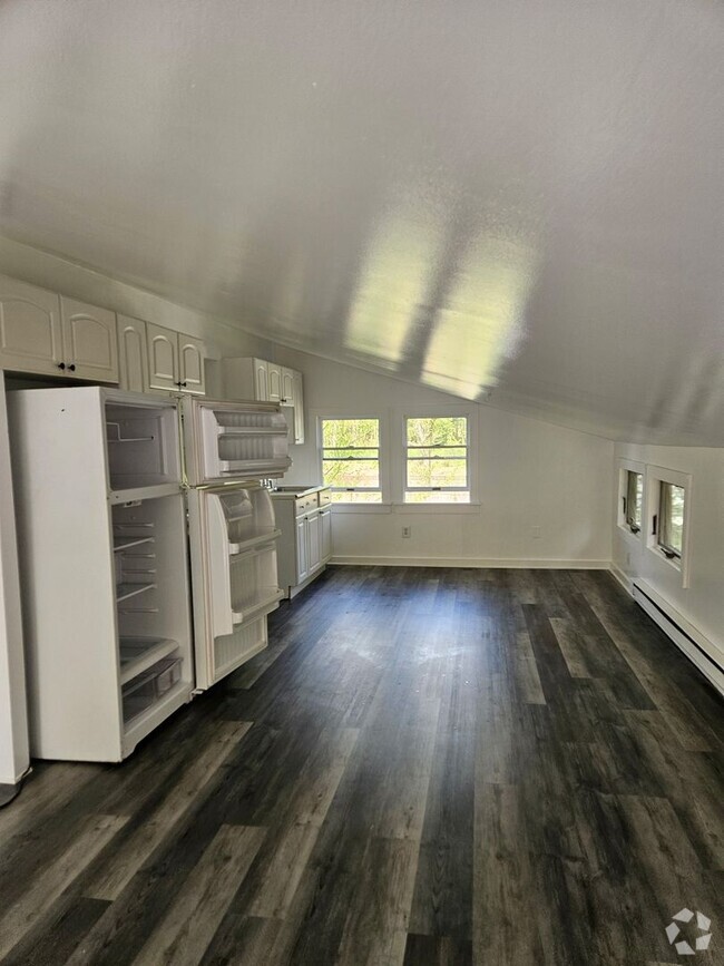 Building Photo - 1432 Lincoln Terrace LLC