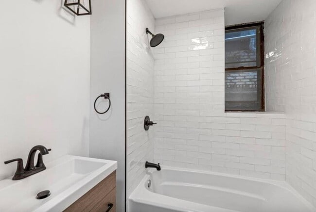 Building Photo - 427 John F. Kennedy Blvd