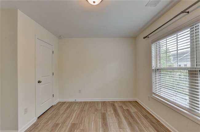 Building Photo - 3332 Twinrose Pl