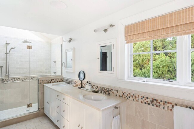 Building Photo - 29 Morris Cove Ln