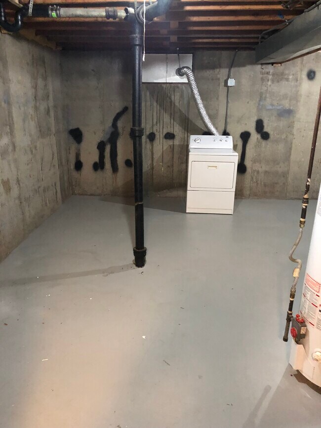 Building Photo - 3371 Sheridan Boulevard