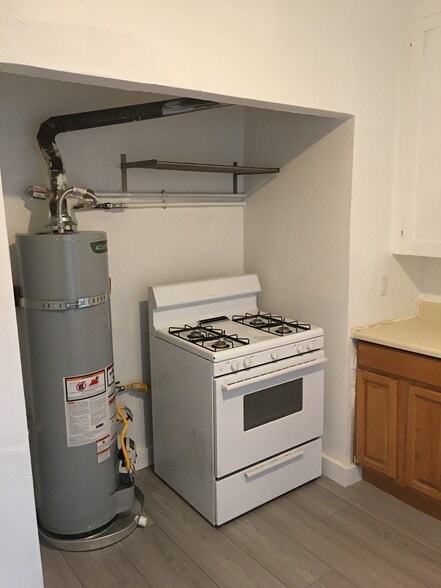 Building Photo - 489 14th St