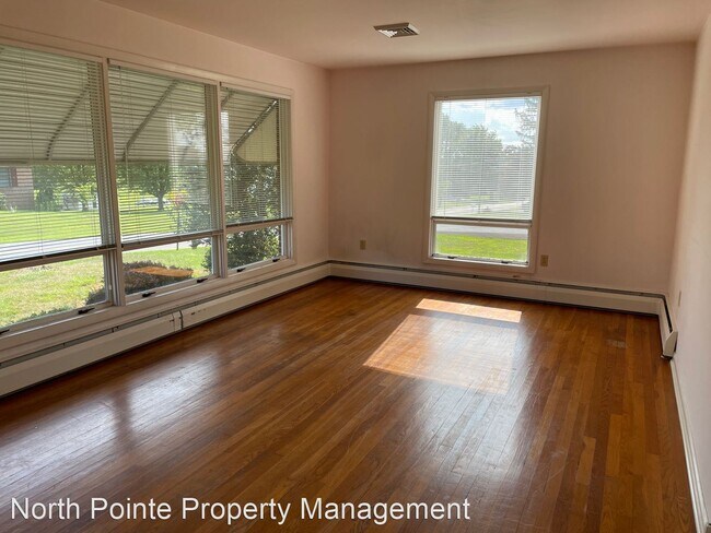 Building Photo - 3 br, 1 bath House - 105 Chestnut St.