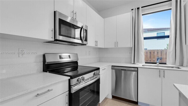 Building Photo - 23108 SW 130th Ave