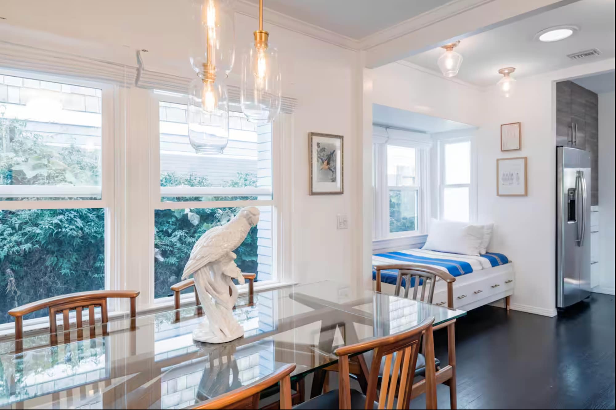 Dining room with day bed nook - 829 Superba Ave