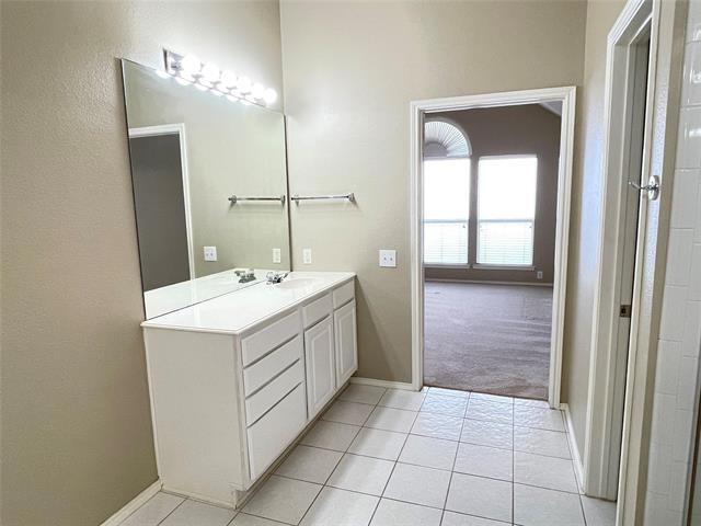 Building Photo - 11082 Clearstream Ln