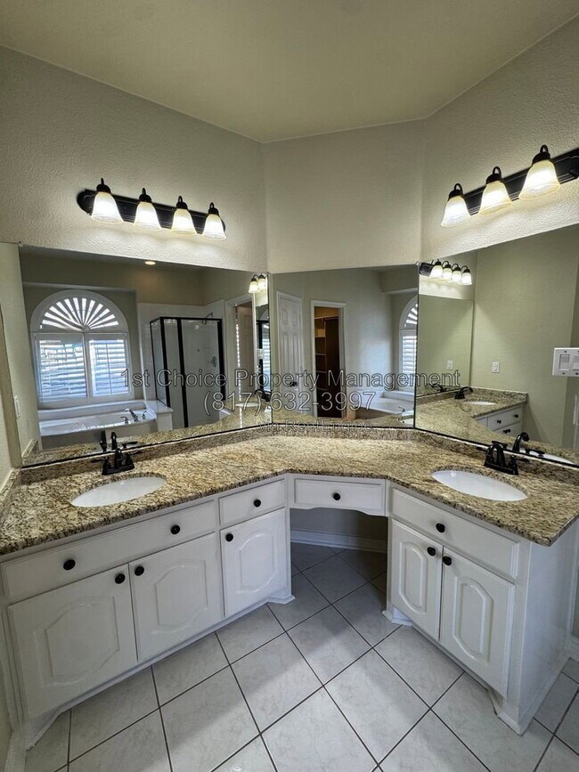 Building Photo - 3006 Upland Dr
