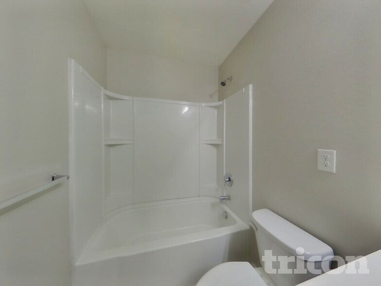 Building Photo - 104 Shadow Woods Rd