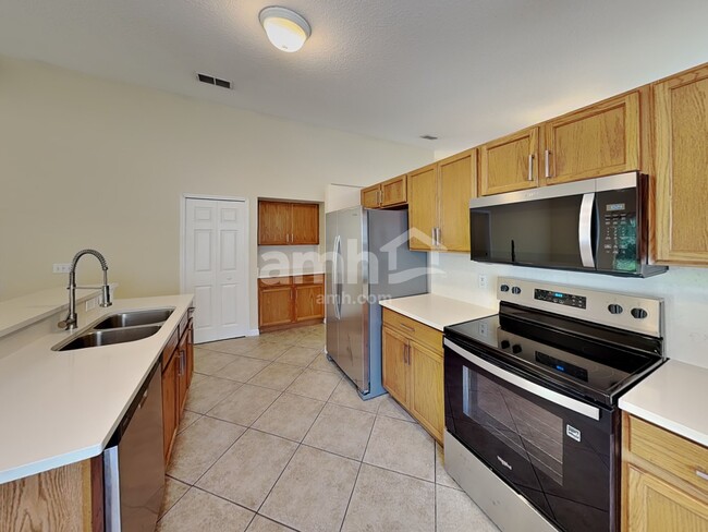 Building Photo - 1753 Sage Creek Ct
