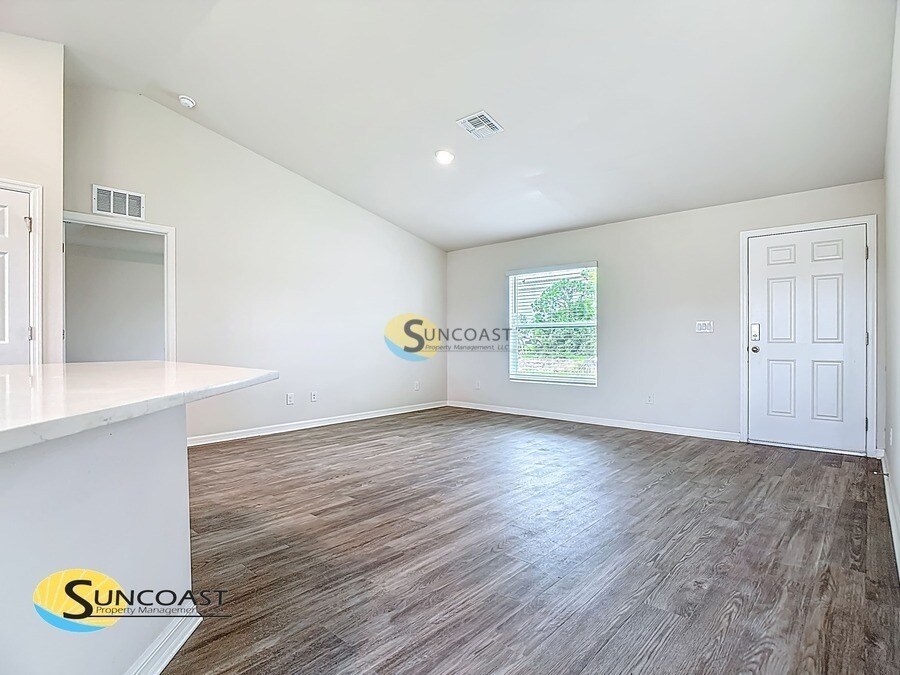 Building Photo - 15720 SW 35th Court Rd