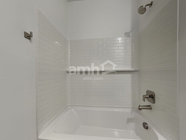Building Photo - 8043 Dagny St SW