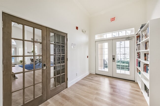 Building Photo - 3231 Allen Pkwy