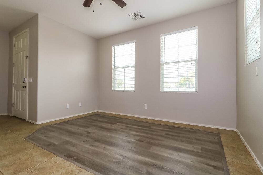 Building Photo - 5229 W Albeniz Pl