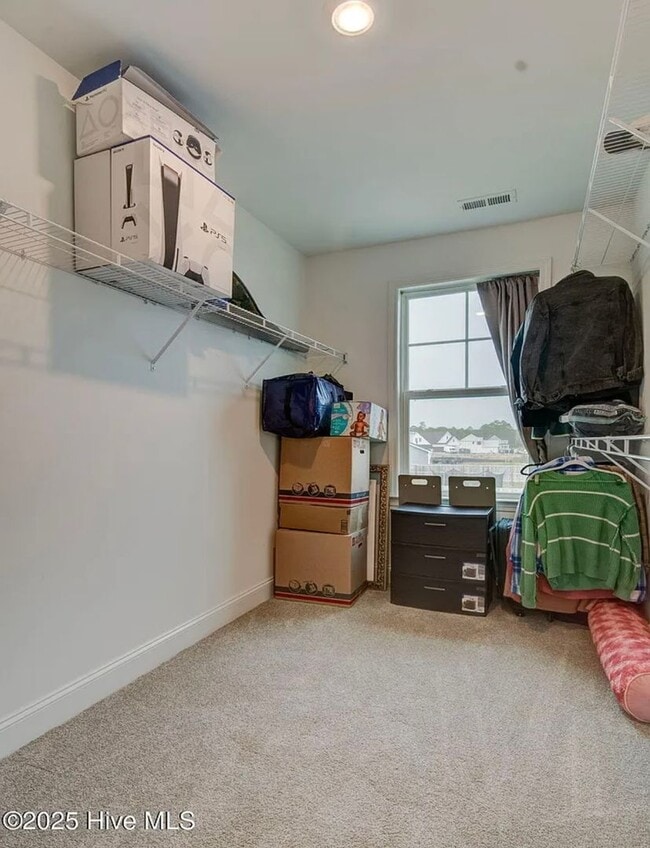 Building Photo - ***Special Offer*** Single Family Home in Desirable Neighborhood