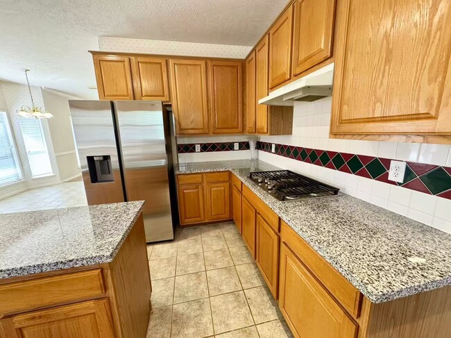 Building Photo - 2439 Shelby Park Dr