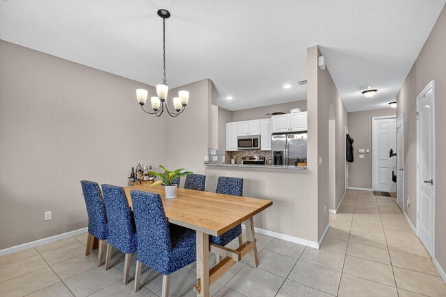 Building Photo - 5296 Palm Colony Dr