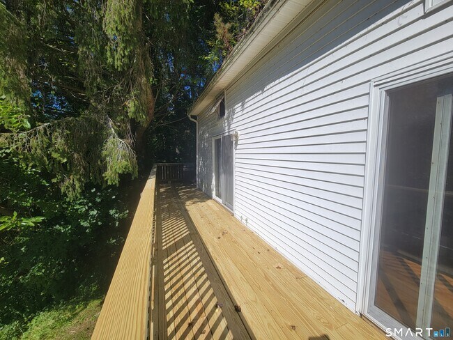 Building Photo - 220 Babbitt Hill Rd