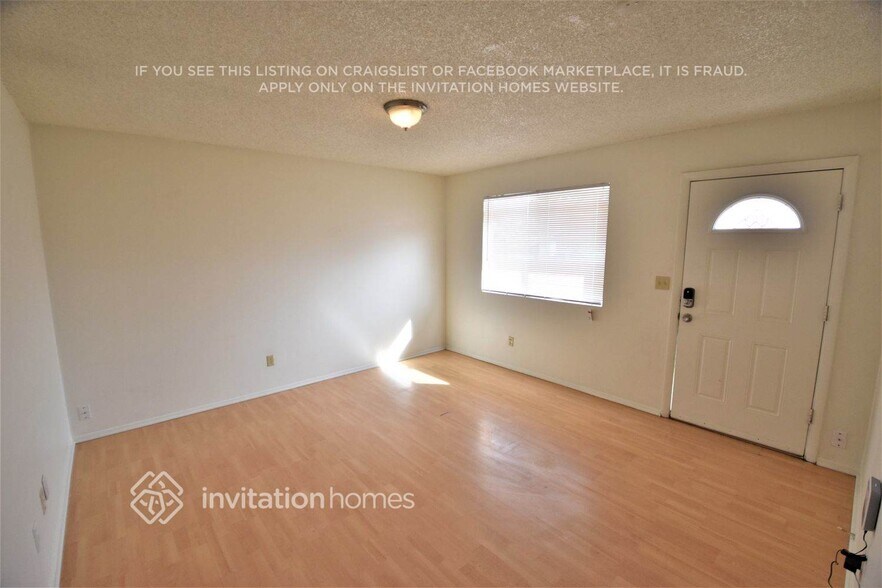 Building Photo - 3716 E Beverly Ln