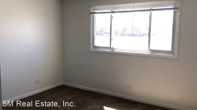 Building Photo - 436 Roberts Dr