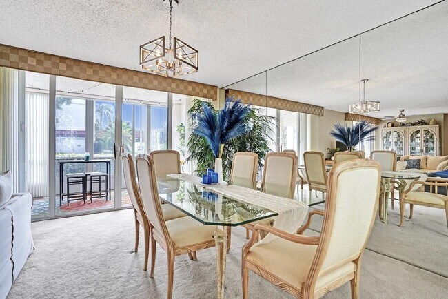 Building Photo - 107 Half Moon Cir