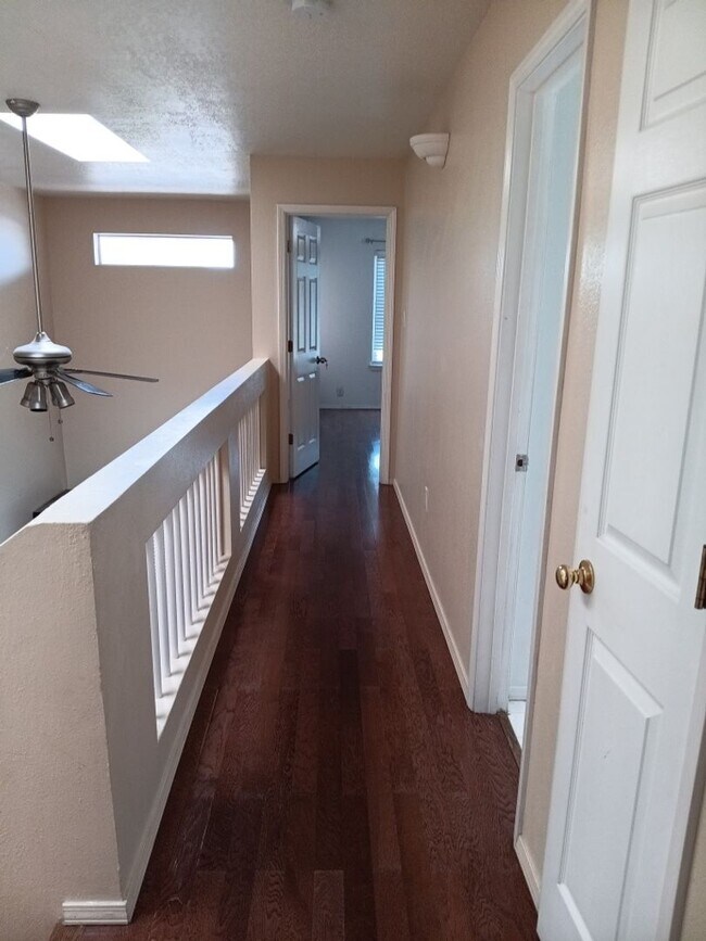 Building Photo - 3 Bedroom, 2.5 Bathroom Home! Schedule a Showing Soon!