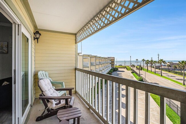 Primary Photo - 6300 Seawall Blvd