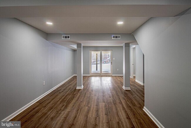 Building Photo - 7885 Godolphin Dr