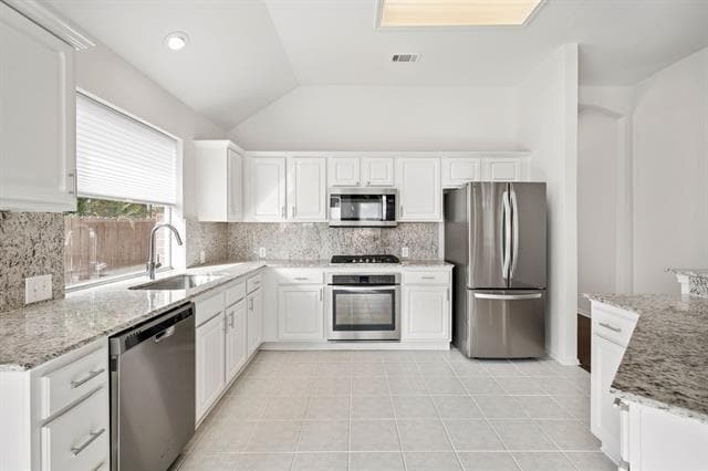 Building Photo - 6717 Misty Hollow Dr