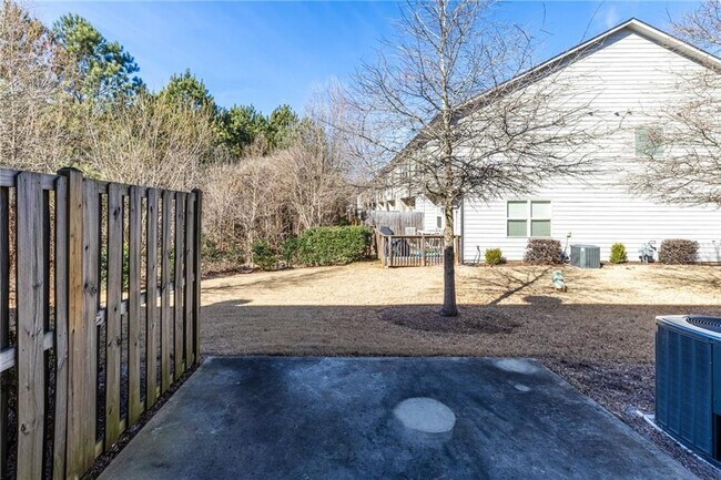 Building Photo - 1925 Wheylon Dr