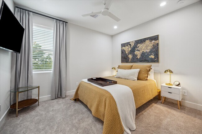 Building Photo - 903 Quitman St