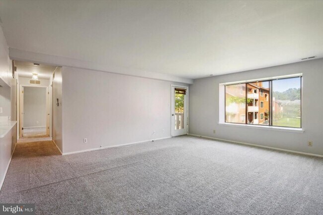 Building Photo - 2611B Auburn Ct