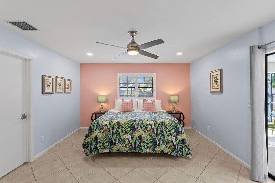 Building Photo - 669 107th Ave N