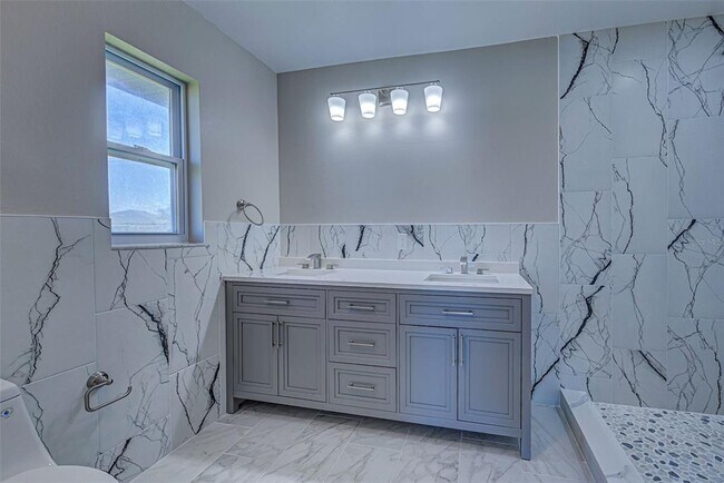 Building Photo - 7379 Snow Dr
