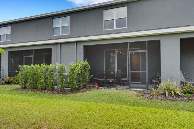 Building Photo - 8649 Daydream St