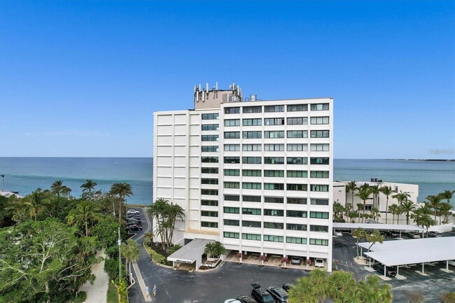 Building Photo - TURNKEY FURNISHED WATERFRONT RENTAL – Live...