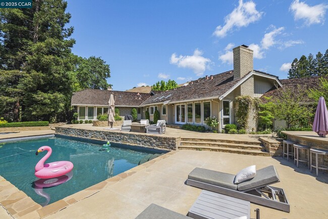 Building Photo - 18 Emmons Canyon Ct