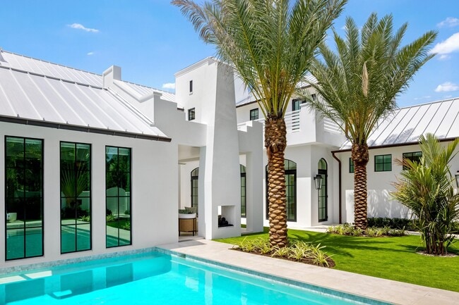 Building Photo - 734 S Ocean Blvd