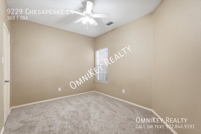 Building Photo - 9229 Chesapeake Ln