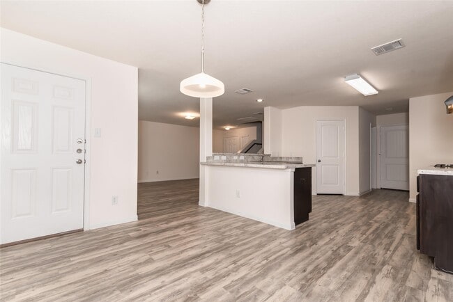 Building Photo - 24430 Veratti Ln