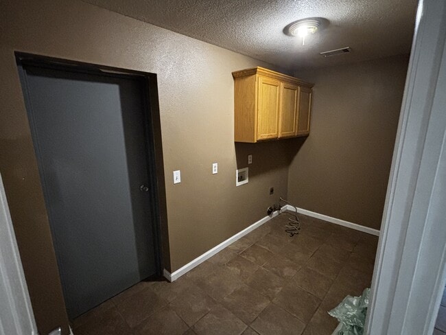 Building Photo - 1526 US-64